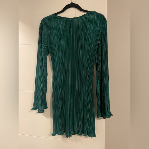 TATE EMERALD PLISSE MINI DRESS - Picture 3 of 4